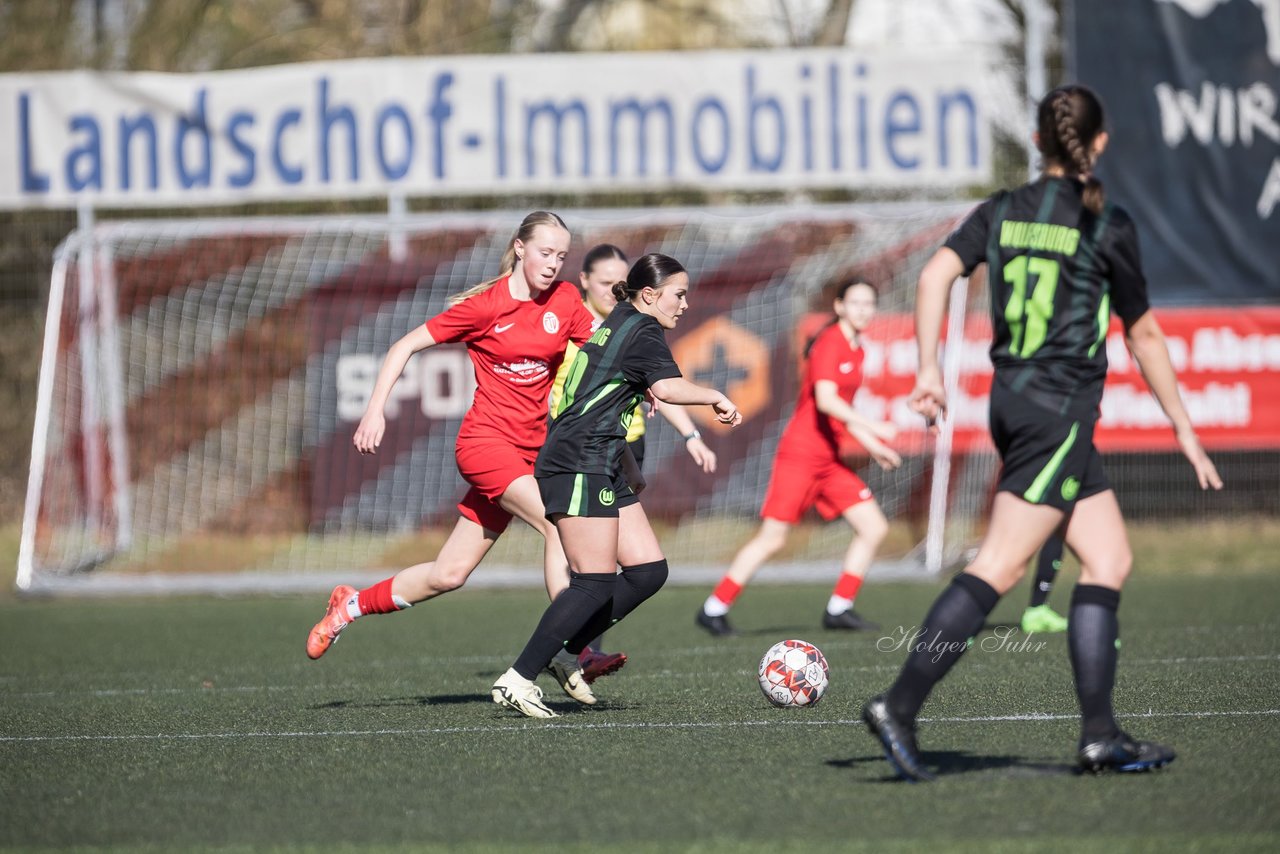 Bild 124 - wBJ Eimsbuettler TV - VfL Wolfsburg : Ergebnis: 1:3